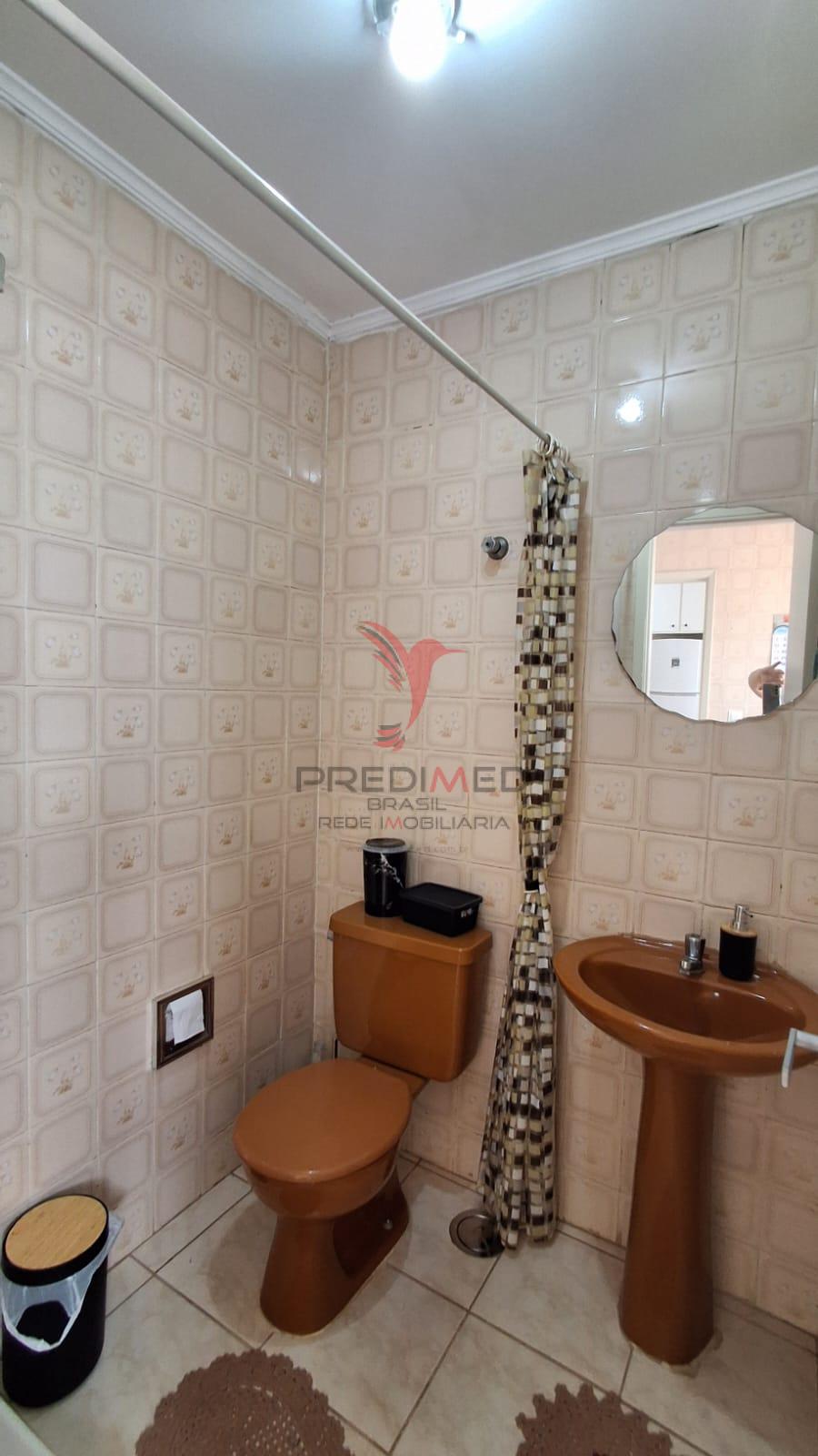 Apartamento Espa&ccedil;oso na Vila Monteiro com 2 banheiros e garagem coberta  - - 