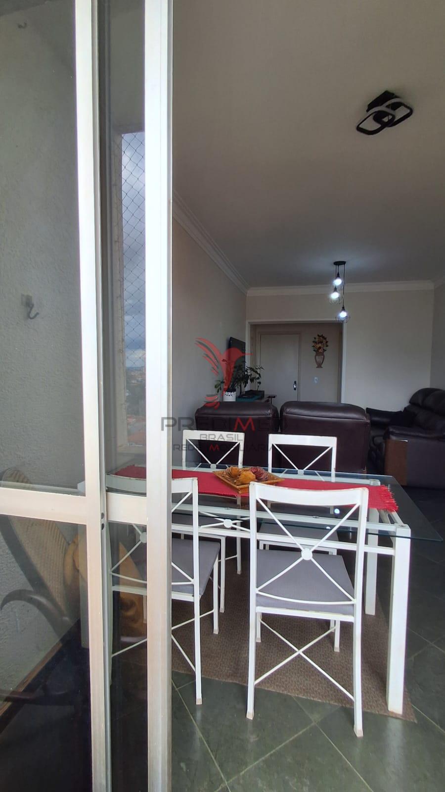 Apartamento Espa&ccedil;oso na Vila Monteiro com 2 banheiros e garagem coberta  - - 