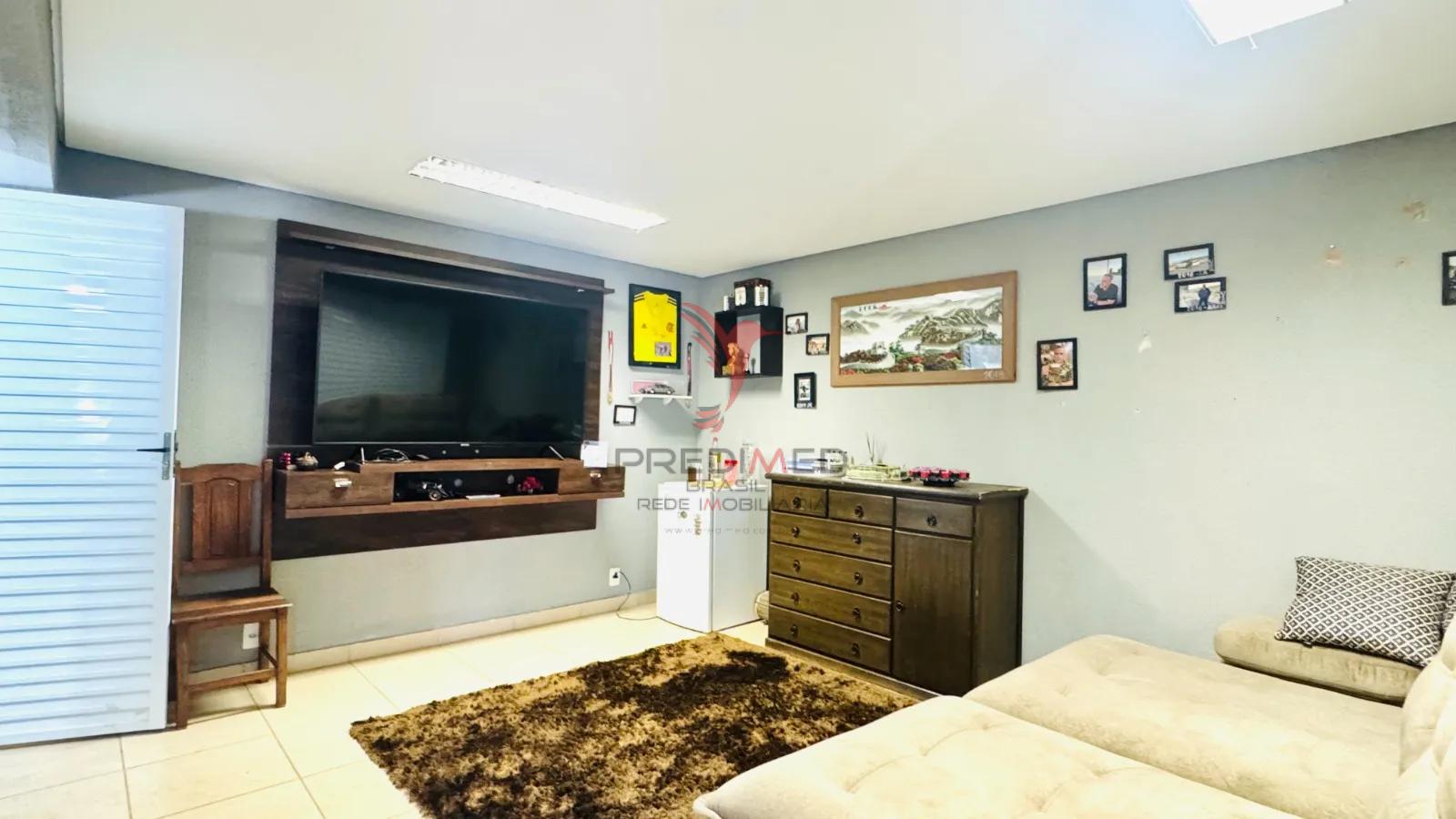 CASA COM 4 SUITES A VENDA EM CONDOM&Iacute;NIO " MARAVILHOSO"  - - 