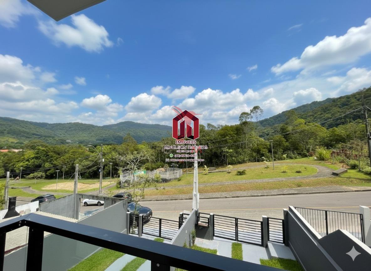 Sobrado &agrave; venda com 2 su&iacute;tes no Jardim Bot&acirc;nico &ndash; S&atilde;o Jos&eacute; SC Rua Francisco Torquato da Rosa São José - 