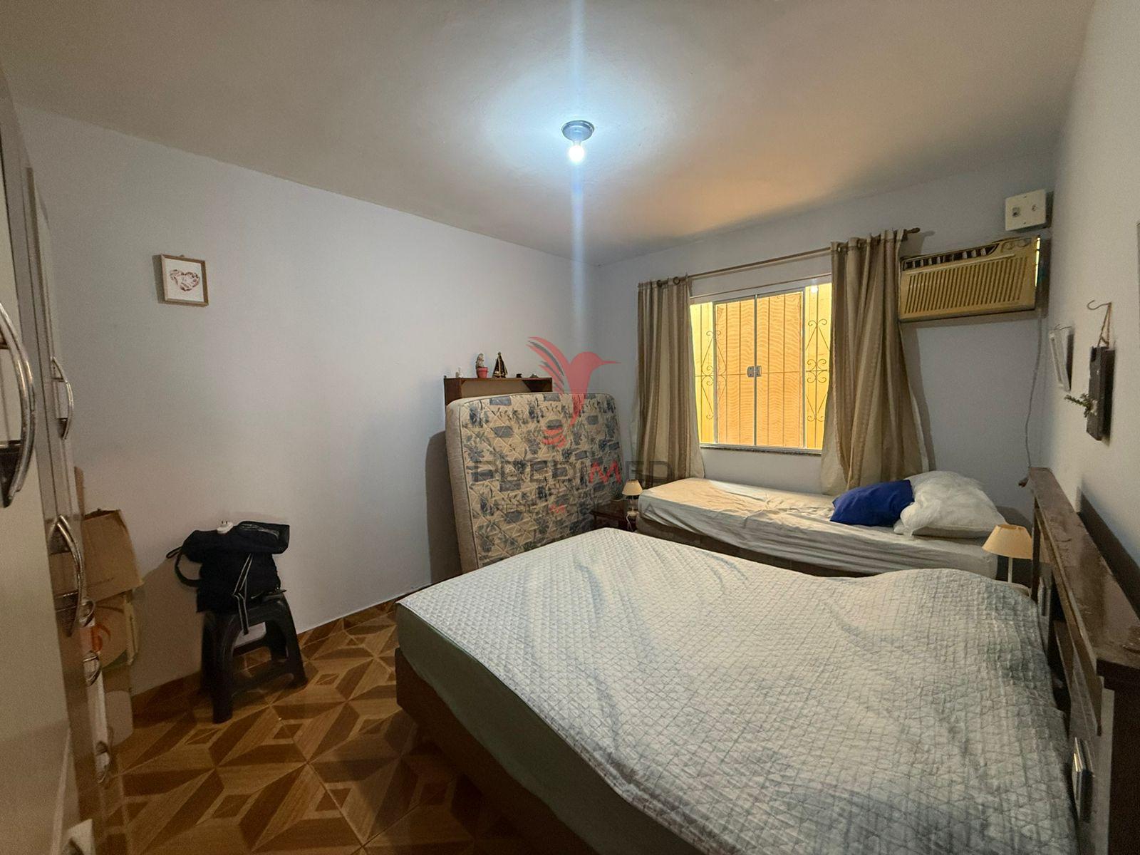 Excelente casa pr&oacute;ximo ao Centro de Iguaba por R$ 280.000 - PORTEIRA FECHADA  Iguaba Grande - 