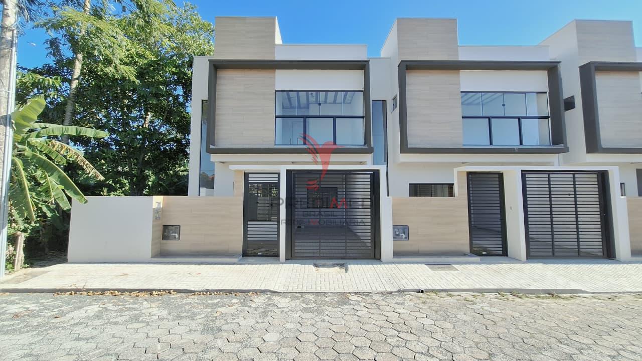 Sobrado na Praia  Penha - 