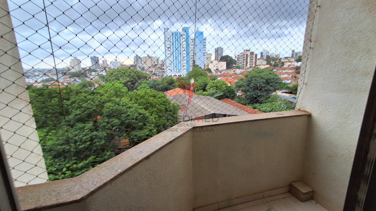 Vendo Apartamento com garagem coberta na Vila Monteiro  Piracicaba - 