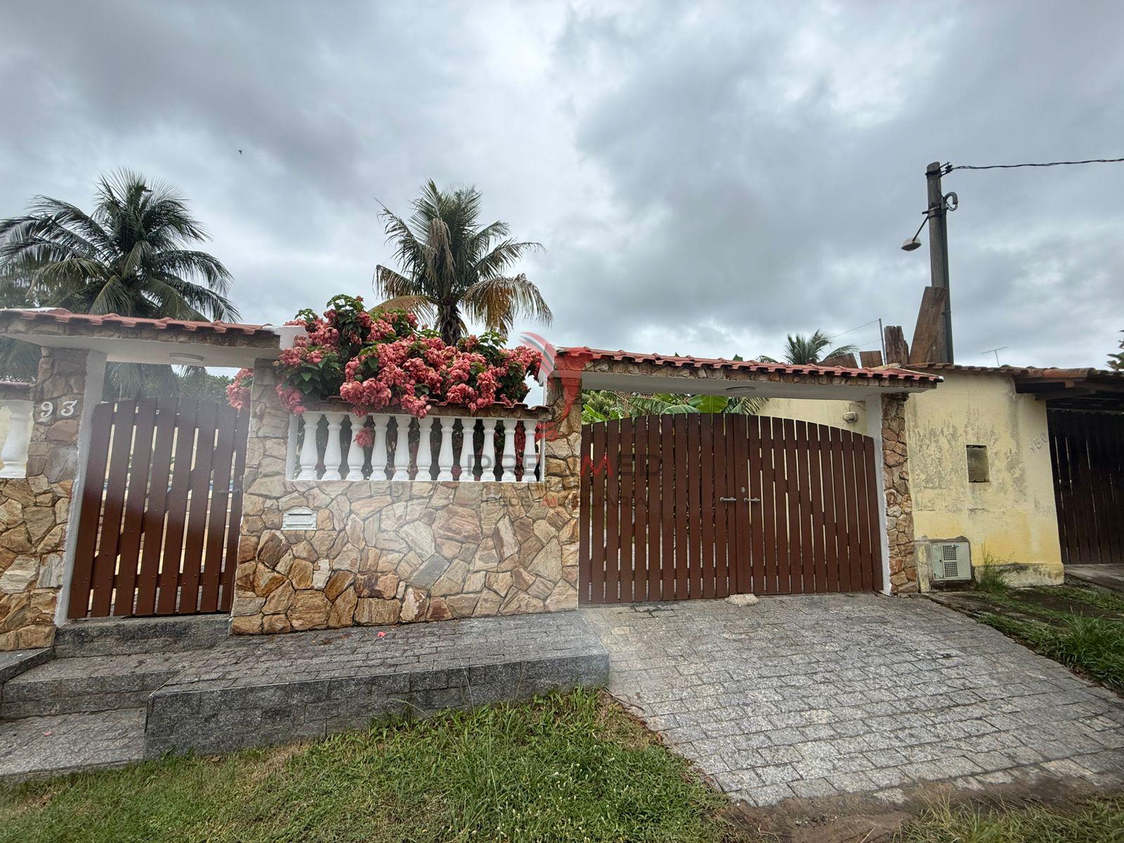 EXCELENTE CASA COM PISCINA EM IGUABINHA &ndash; IDEAL PARA MORADIA OU USO COMERCIAL Rua Engenho Novo Araruama - 