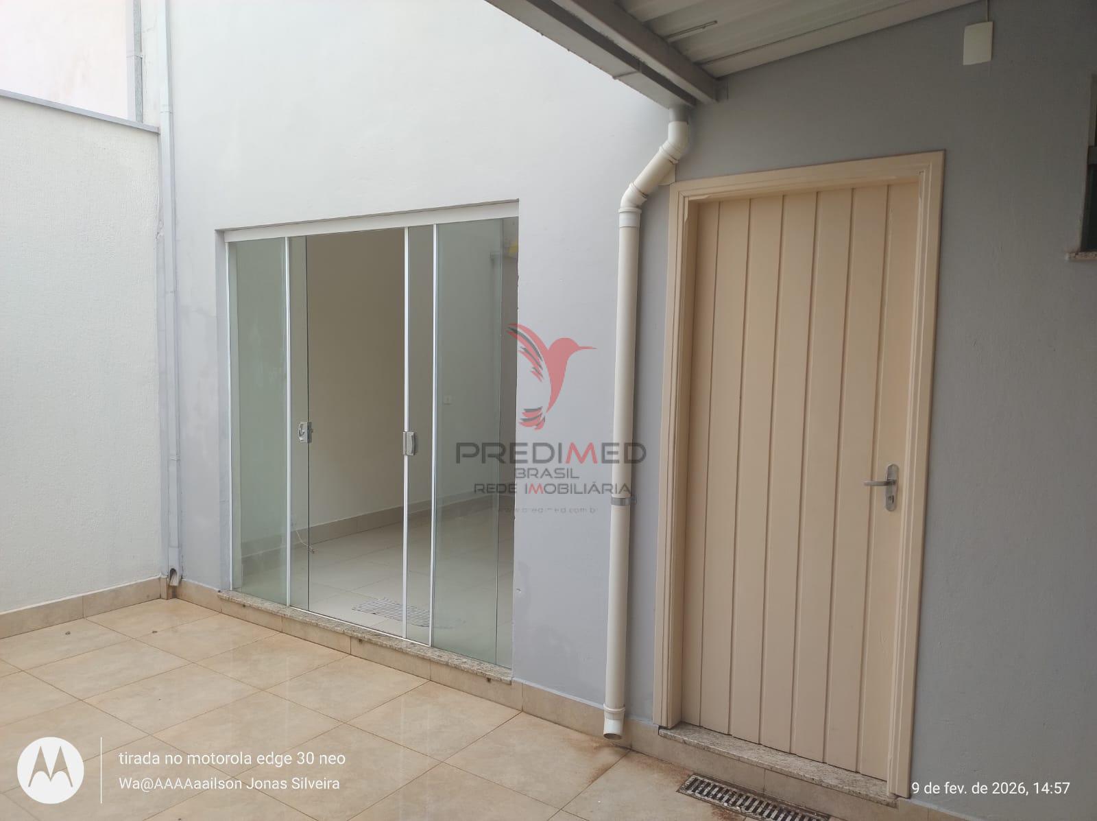 OTIMA CASA NO  BAIRRO CASTELINHO  - - 