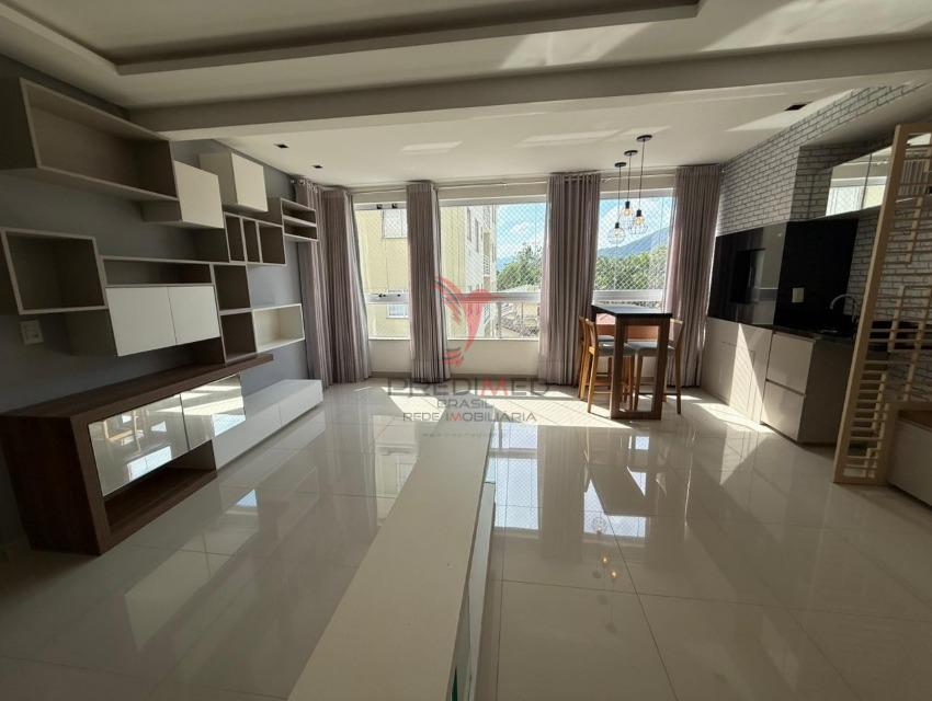 Apartamento de 3 Quartos, semi mobilado, 2 Vagas de Garagem,centro de Jaragu&aacute; Rua Júlio Tavares da Cunha Mello Jaraguá do Sul - 