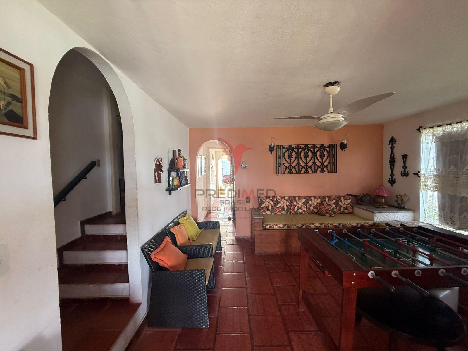 Excelente casa com Piscina e Campo de futebol por apenas R$ 380 MIL - Aceitamos financiame Rua Marília Marques Iguaba Grande - 