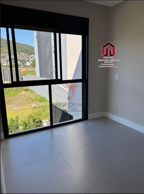 CASA 3 DORM UM SUITE NO GARDEN CONDOMINIO CLUBE EM BIGUA&Ccedil;U SC Brasil Avenida Deltaville Biguaçu - 