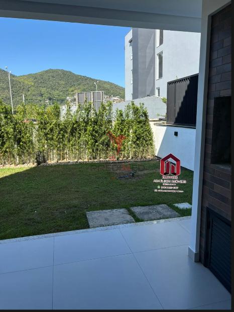 CASA 3 DORM UM SUITE NO GARDEN CONDOMINIO CLUBE EM BIGUA&Ccedil;U SC Brasil Avenida Deltaville Biguaçu - 