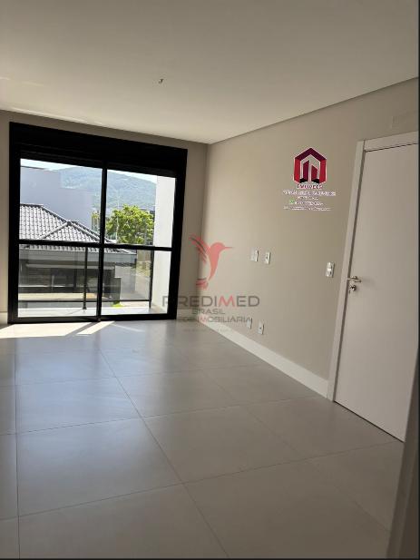 CASA 3 DORM UM SUITE NO GARDEN CONDOMINIO CLUBE EM BIGUA&Ccedil;U SC Brasil Avenida Deltaville Biguaçu - 