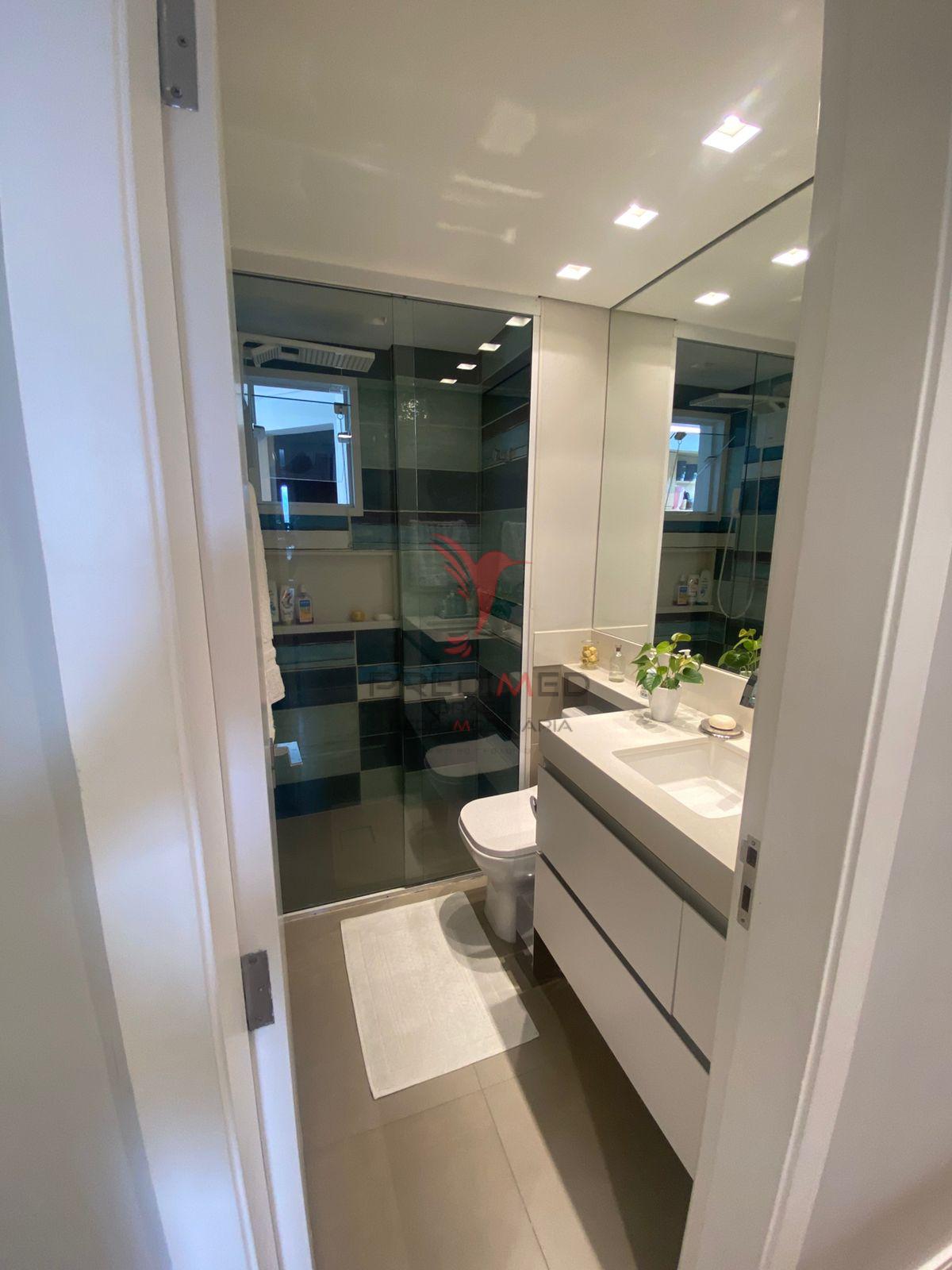 Apartamento de 3 Quartos. Projetado. Varanda. Na Vila Para&iacute;ba. Guaratinguet&aacute;  Guaratinguetá - 