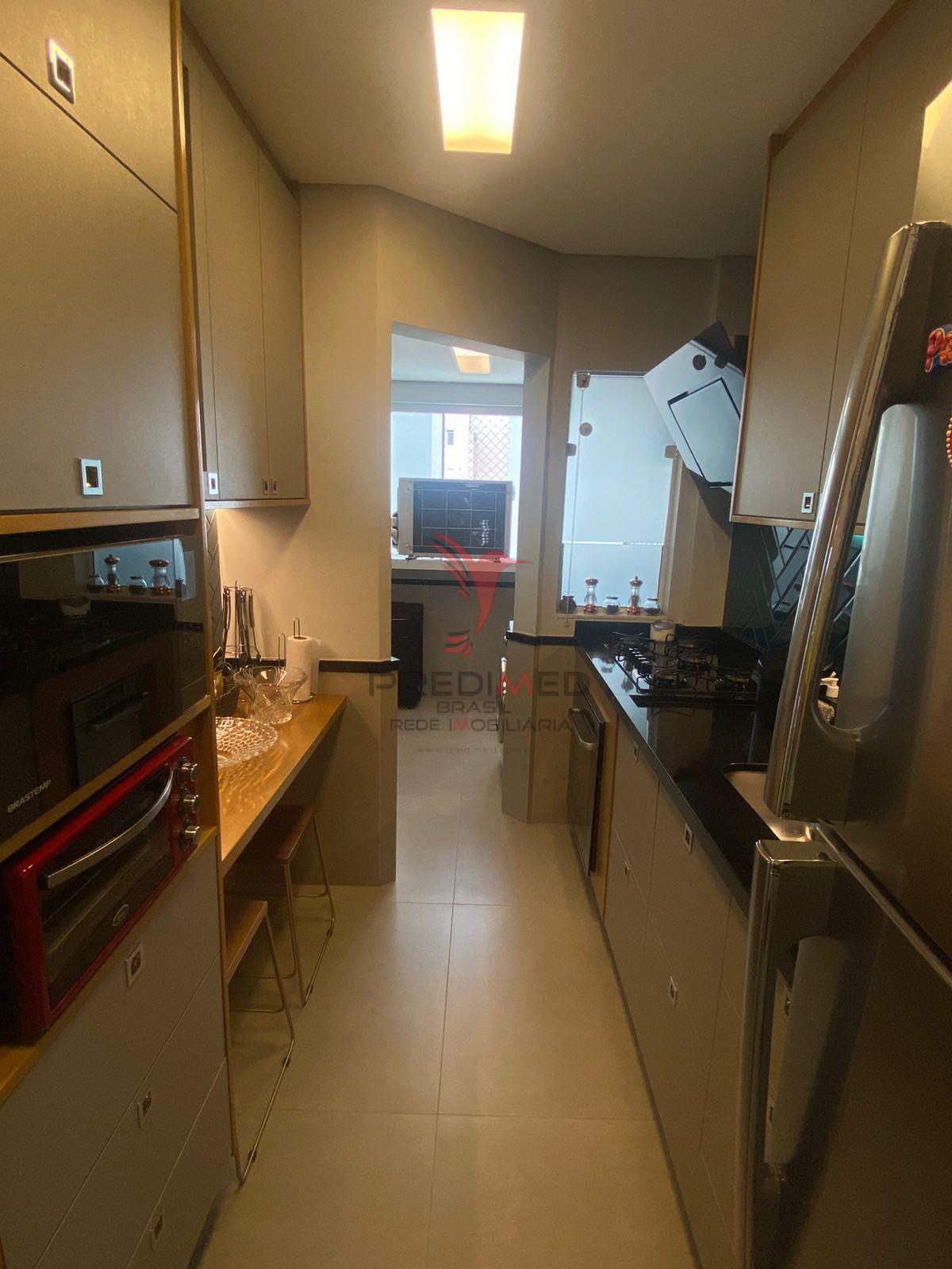 Apartamento de 3 Quartos. Projetado. Varanda. Na Vila Para&iacute;ba. Guaratinguet&aacute;  Guaratinguetá - 