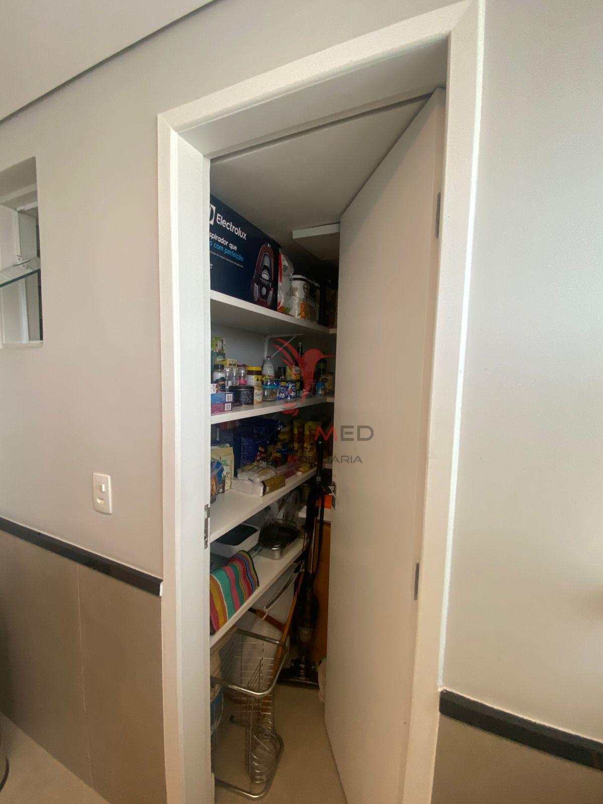 Apartamento de 3 Quartos. Projetado. Varanda. Na Vila Para&iacute;ba. Guaratinguet&aacute;  Guaratinguetá - 