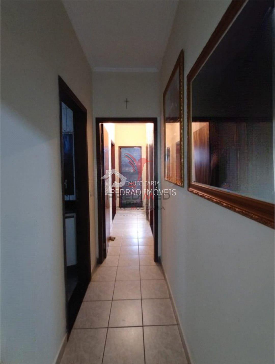 Casa de 4 quartos, 177m&sup2; no bairro Jardim Village, em Len&ccedil;&oacute;is Paulista  Lençóis Paulista - 