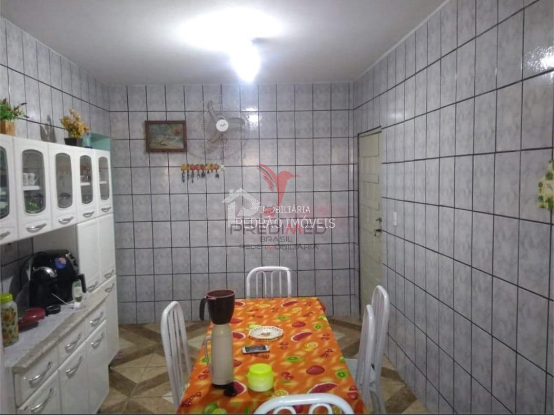 Casa de 3 quartos, 372m&sup2; no bairro Vila Baccili, em Len&ccedil;&oacute;is Paulista  Lençóis Paulista - 