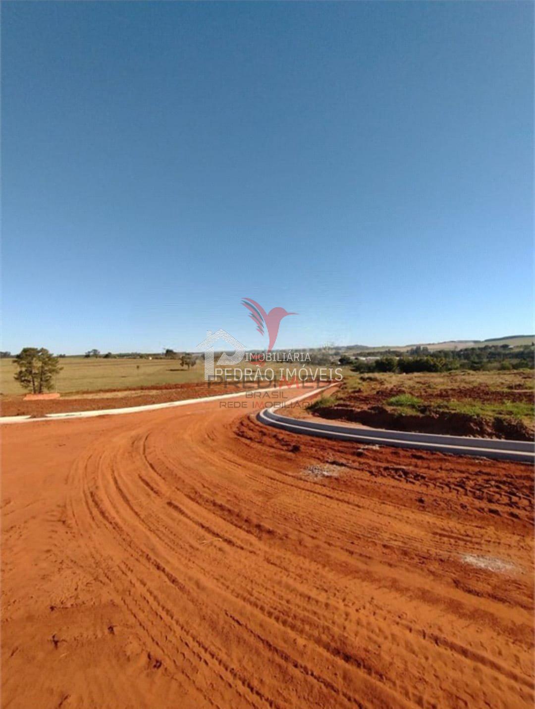 Lote/Terreno de 200m&sup2; no bairro Centro, em Borebi  BOREBI - 