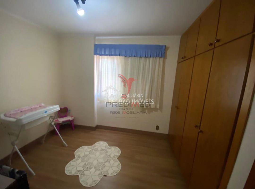 Apartamento de 3 quartos, 173m&sup2; no bairro Centro, em Len&ccedil;&oacute;is Paulista  Lençóis Paulista - 