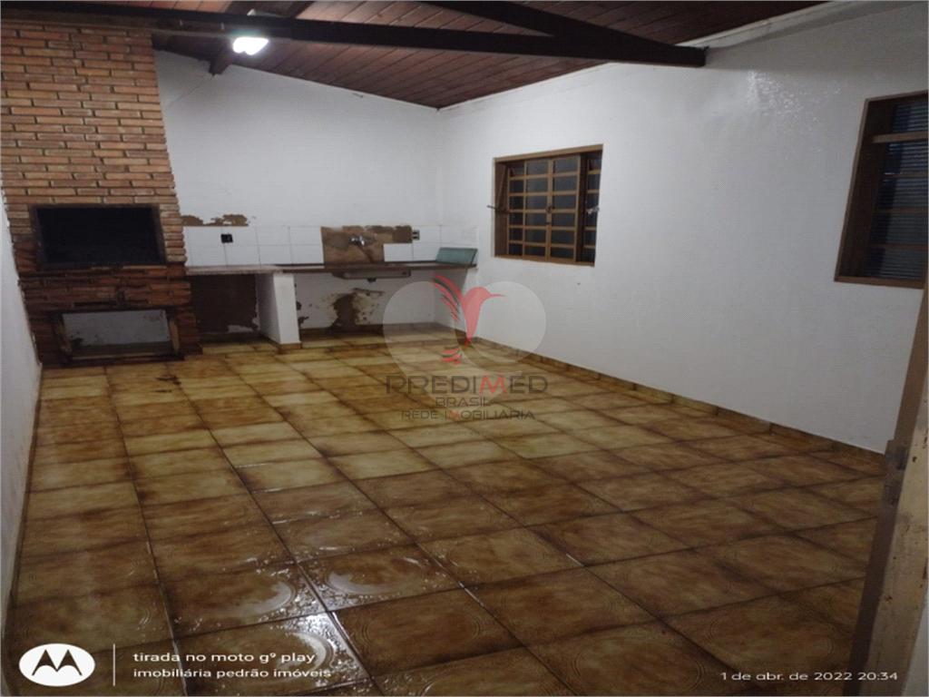 Casa de 2 quartos, 200m&sup2; no bairro Vila Marimbondo, em Len&ccedil;&oacute;is Paulista  Lençóis Paulista - 