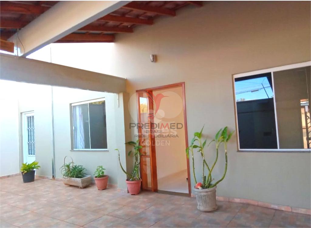 Sobrado de 3 quartos, 238m&sup2; no bairro Vila Santa Izabel, em Avar&eacute;  Avaré - 