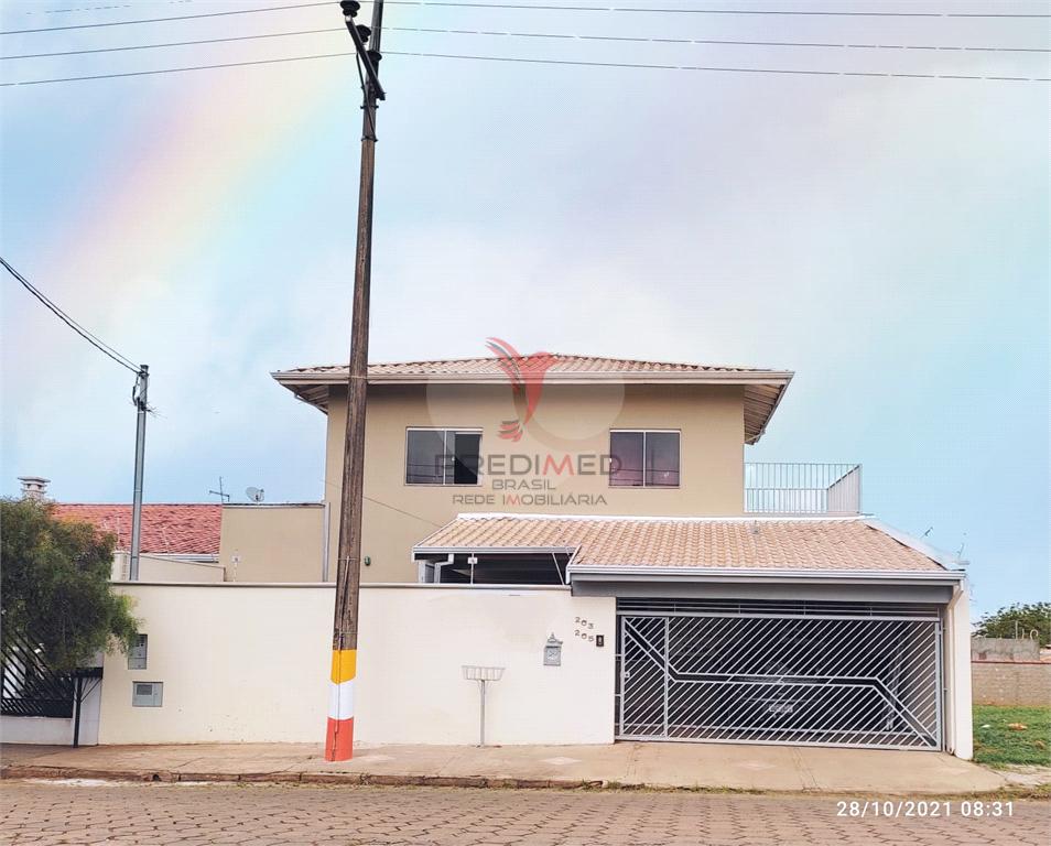 Sobrado de 3 quartos, 238m&sup2; no bairro Vila Santa Izabel, em Avar&eacute;  Avaré - 