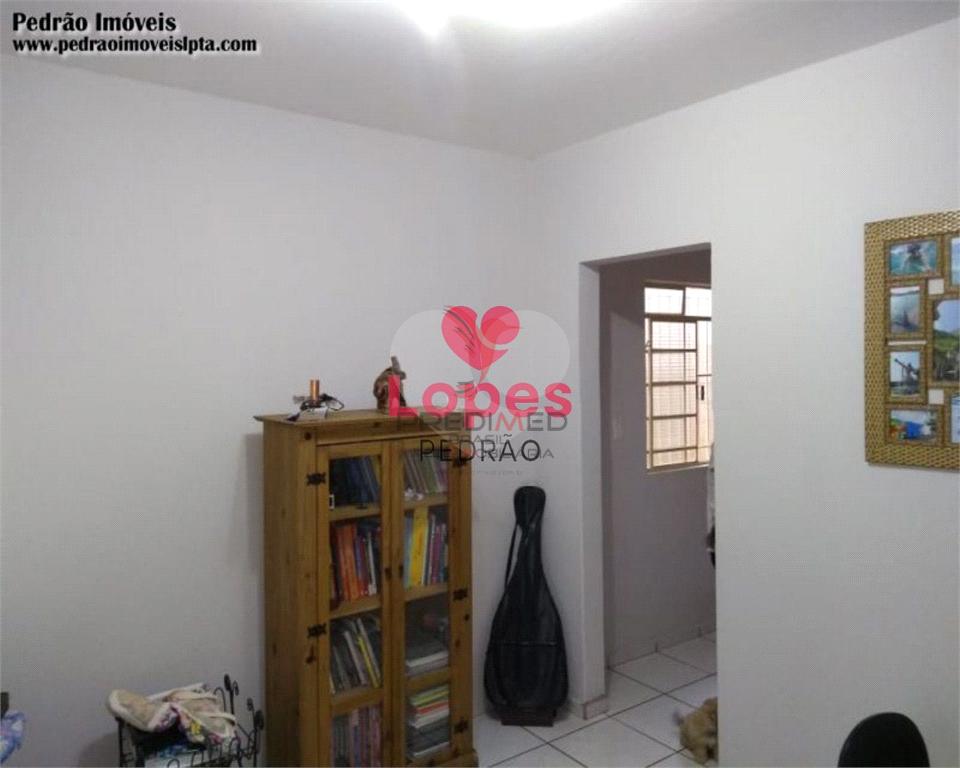 Casa de 3 quartos, 317m&sup2; no bairro Jardim Morumbi, em Len&ccedil;&oacute;is Paulista  Lençóis Paulista - 