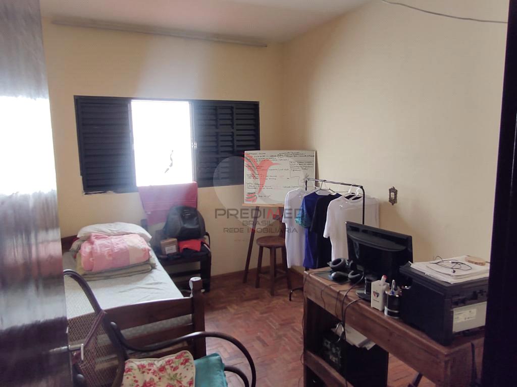 Casa de 3 quartos, 213m&sup2; no bairro Jardim Panorama, em Macatuba  MACATUBA - 