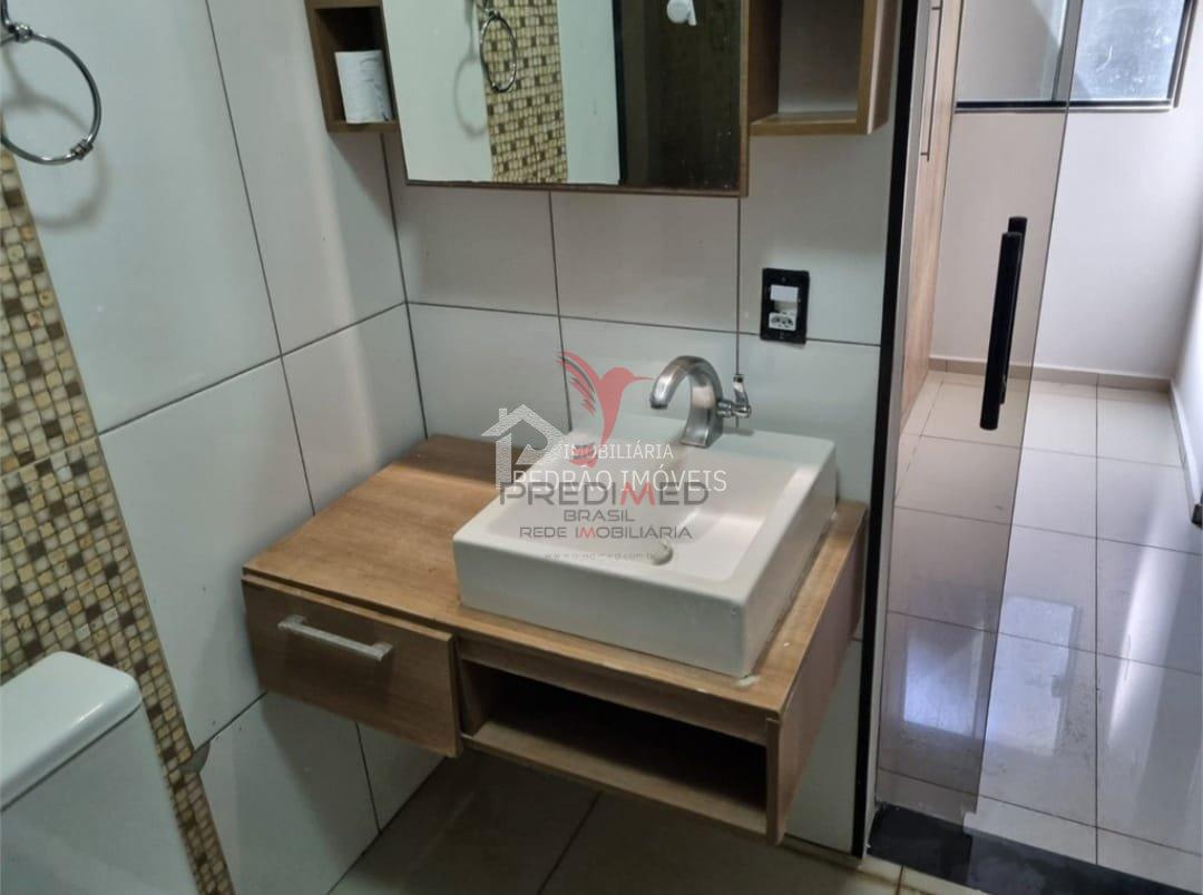 Casa de 2 quartos, 213m&sup2; no bairro N&uacute;cleo Habitacional Jardim Bocayuva, em Macatuba  MACATUBA - 