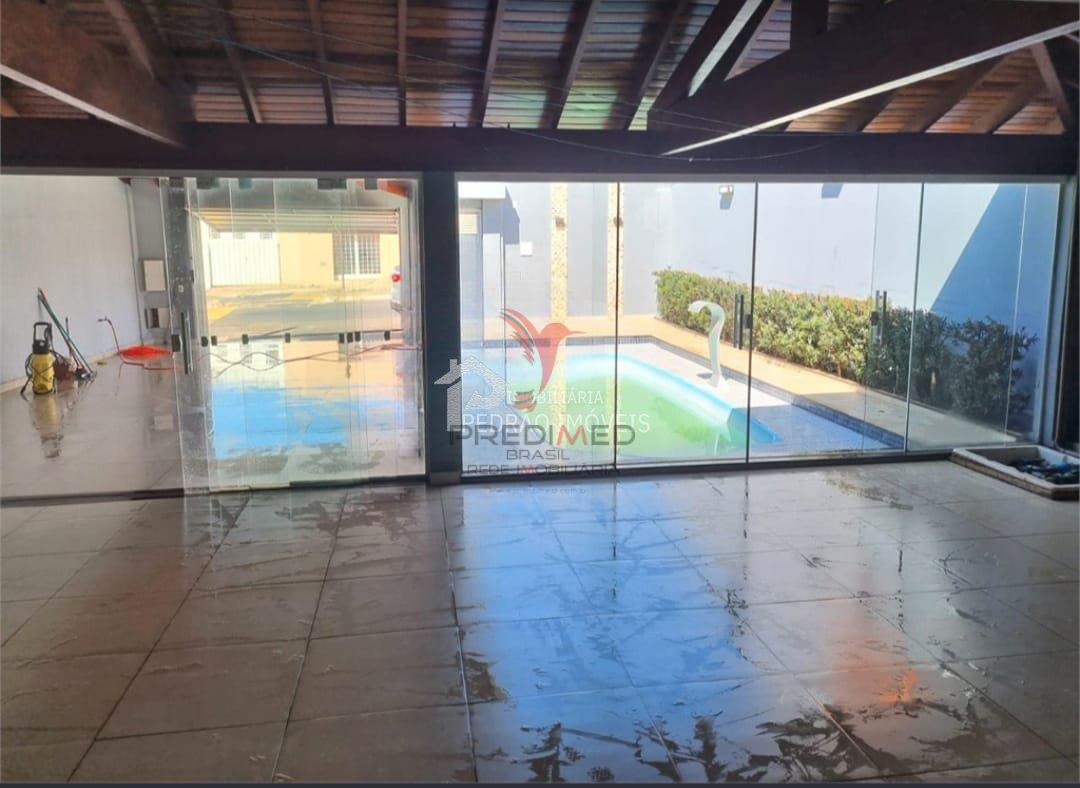 Casa de 2 quartos, 213m&sup2; no bairro N&uacute;cleo Habitacional Jardim Bocayuva, em Macatuba  MACATUBA - 