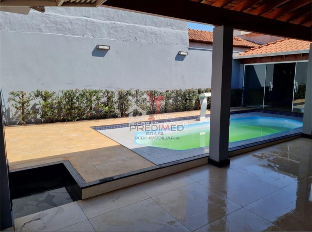 Casa de 2 quartos, 213m&sup2; no bairro N&uacute;cleo Habitacional Jardim Bocayuva, em Macatuba  MACATUBA - 