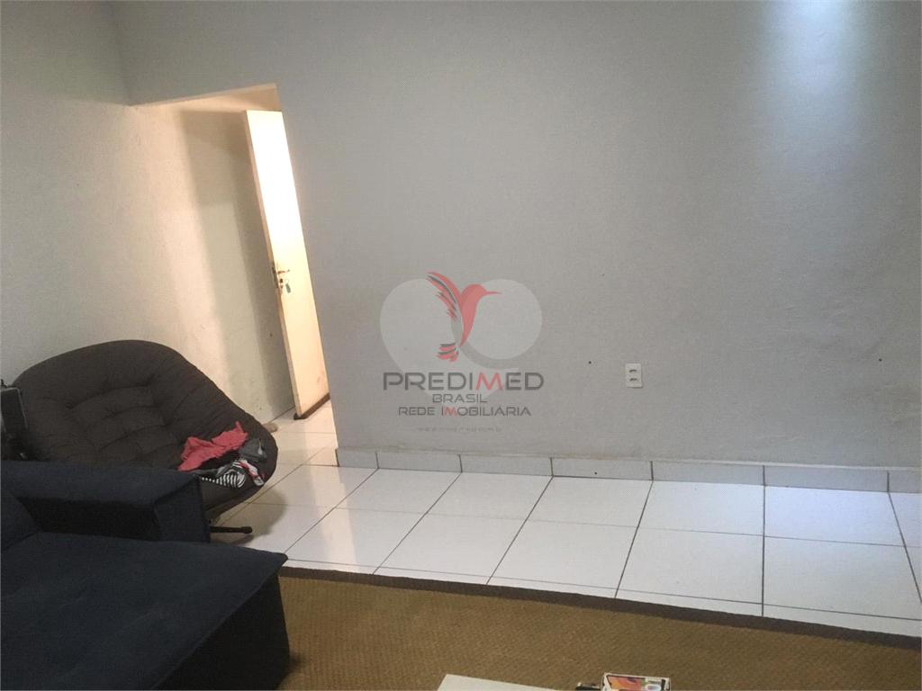 Sobrado de 3 quartos, 230m&sup2; no bairro Jardim Itapu&atilde;, em Len&ccedil;&oacute;is Paulista  Lençóis Paulista - 