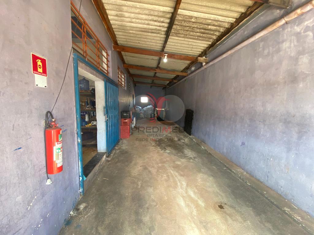 Loja / Sal&atilde;o / Ponto Comercial de 244m&sup2; no bairro Jardim Alvorada, em Len&ccedil;&oacute;is Paulista  Lençóis Paulista - 