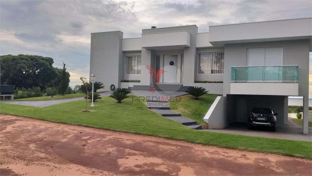 Casa de Condom&iacute;nio de 2 quartos, 300m&sup2; no bairro Centro, em Arandu  Arandu - 