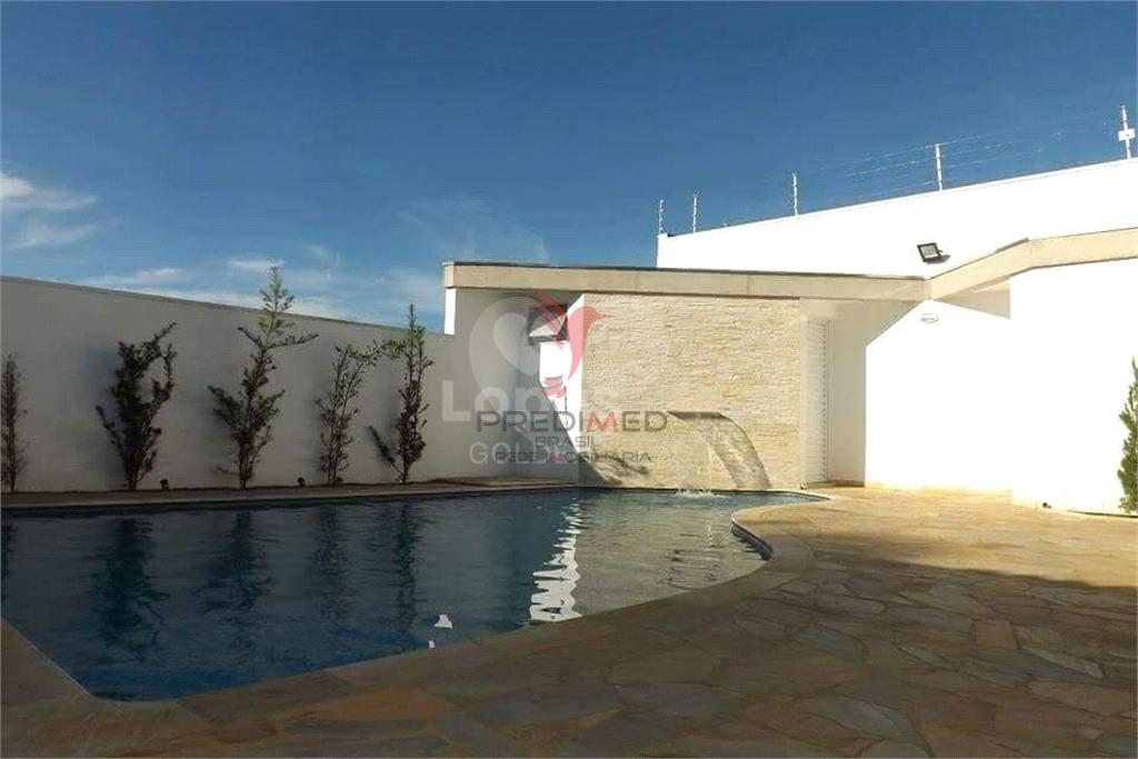 Casa de 3 quartos, 250m&sup2; no bairro Loteamento Porto Seguro, em Avar&eacute;  Avaré - 