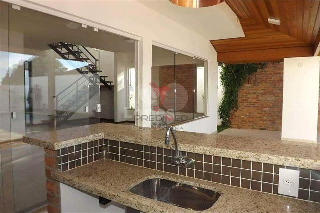 Casa de 3 quartos, 250m&sup2; no bairro Loteamento Porto Seguro, em Avar&eacute;  Avaré - 