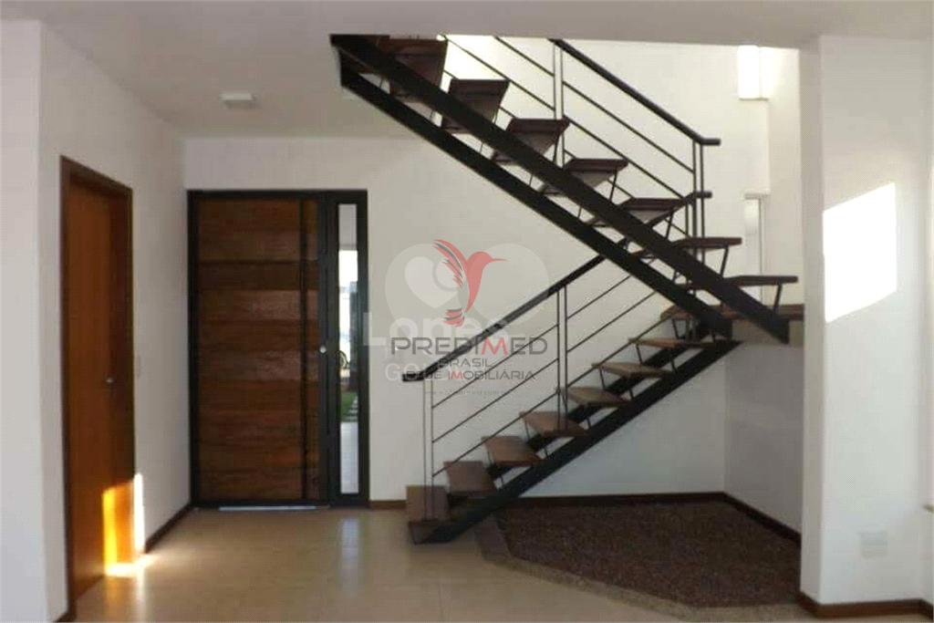 Casa de 3 quartos, 250m&sup2; no bairro Loteamento Porto Seguro, em Avar&eacute;  Avaré - 