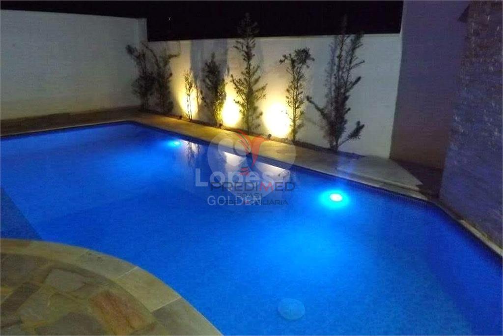 Casa de 3 quartos, 250m&sup2; no bairro Loteamento Porto Seguro, em Avar&eacute;  Avaré - 