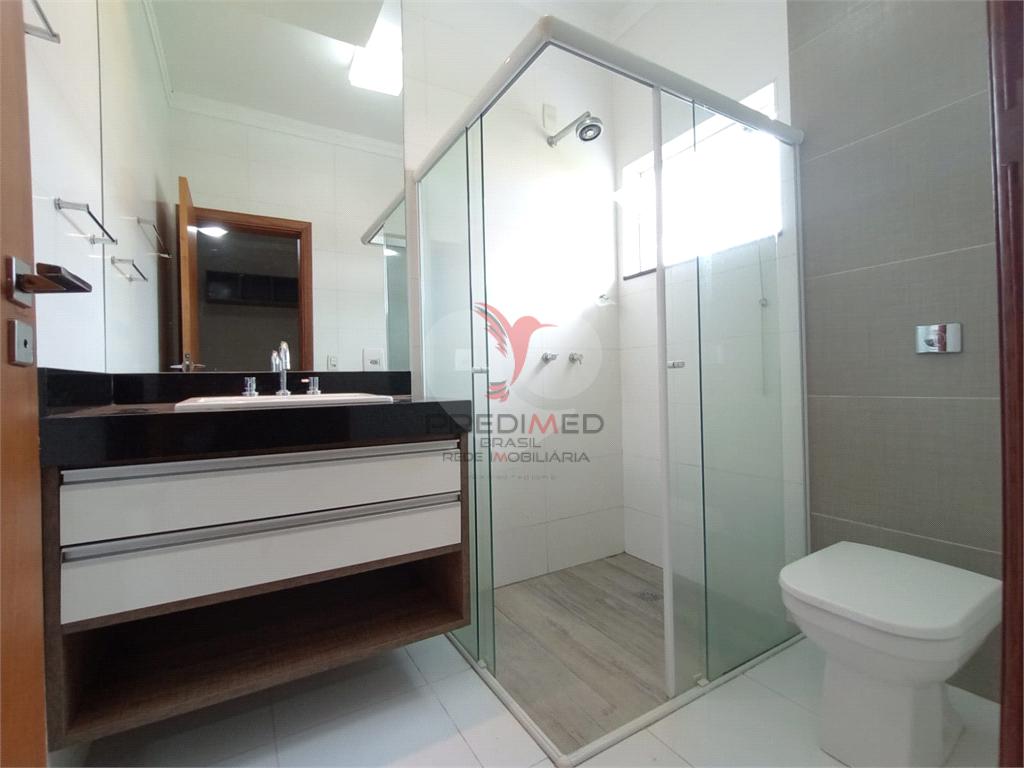 Casa de 4 quartos, 249m&sup2; no bairro Vila Antonieta I, em Len&ccedil;&oacute;is Paulista  Lençóis Paulista - 