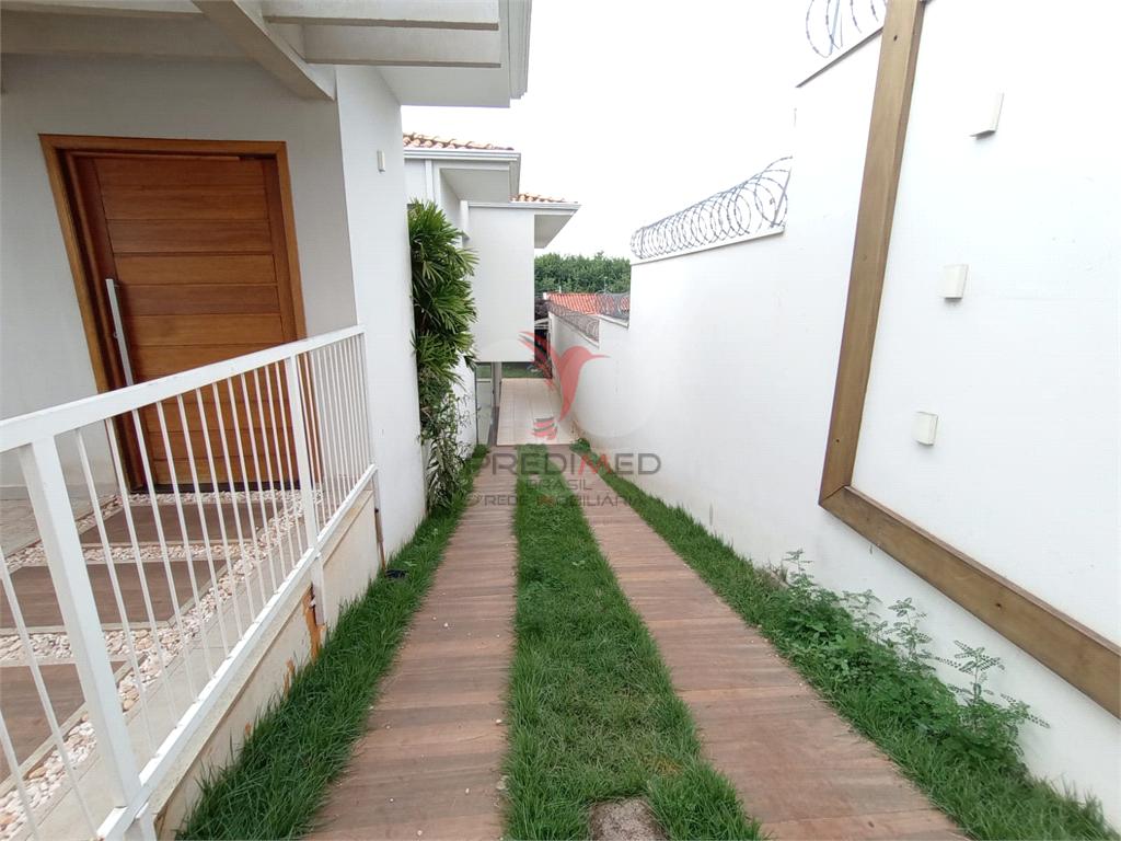 Casa de 4 quartos, 249m&sup2; no bairro Vila Antonieta I, em Len&ccedil;&oacute;is Paulista  Lençóis Paulista - 