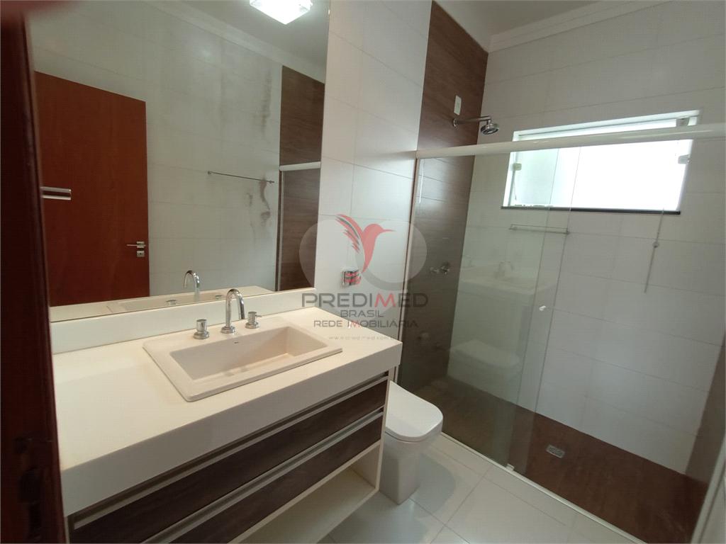 Casa de 4 quartos, 249m&sup2; no bairro Vila Antonieta I, em Len&ccedil;&oacute;is Paulista  Lençóis Paulista - 