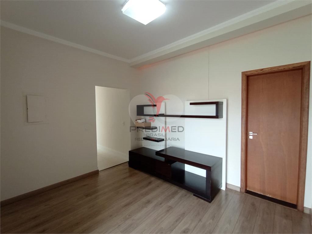 Casa de 4 quartos, 249m&sup2; no bairro Vila Antonieta I, em Len&ccedil;&oacute;is Paulista  Lençóis Paulista - 