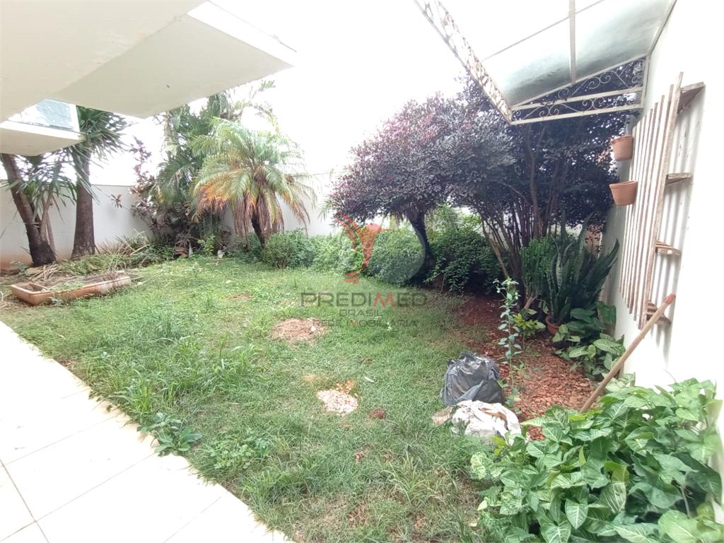 Casa de 4 quartos, 249m&sup2; no bairro Vila Antonieta I, em Len&ccedil;&oacute;is Paulista  Lençóis Paulista - 