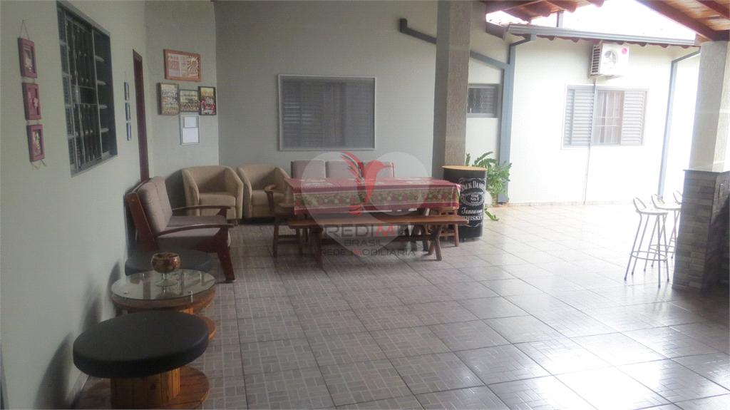 Casa de 1 quarto, 179m&sup2; no bairro Jardim Pr&iacute;ncipe, em Len&ccedil;&oacute;is Paulista  Lençóis Paulista - 