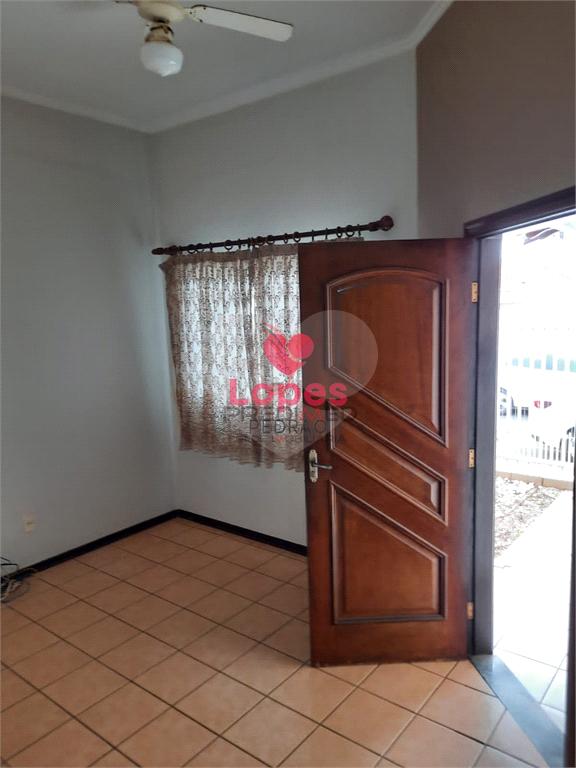 Casa de 3 quartos, 147m&sup2; no bairro Jardim Ubirama, em Len&ccedil;&oacute;is Paulista  Lençóis Paulista - 