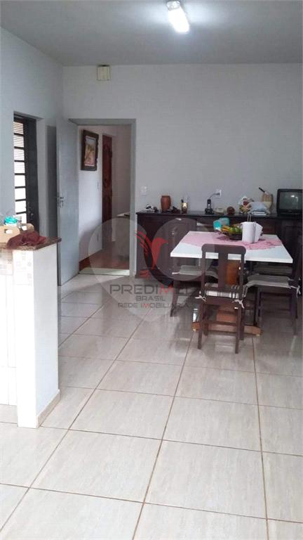 Casa de 3 quartos, 213m&sup2; no bairro Parque Residencial Rondon, em Len&ccedil;&oacute;is Paulista  Lençóis Paulista - 