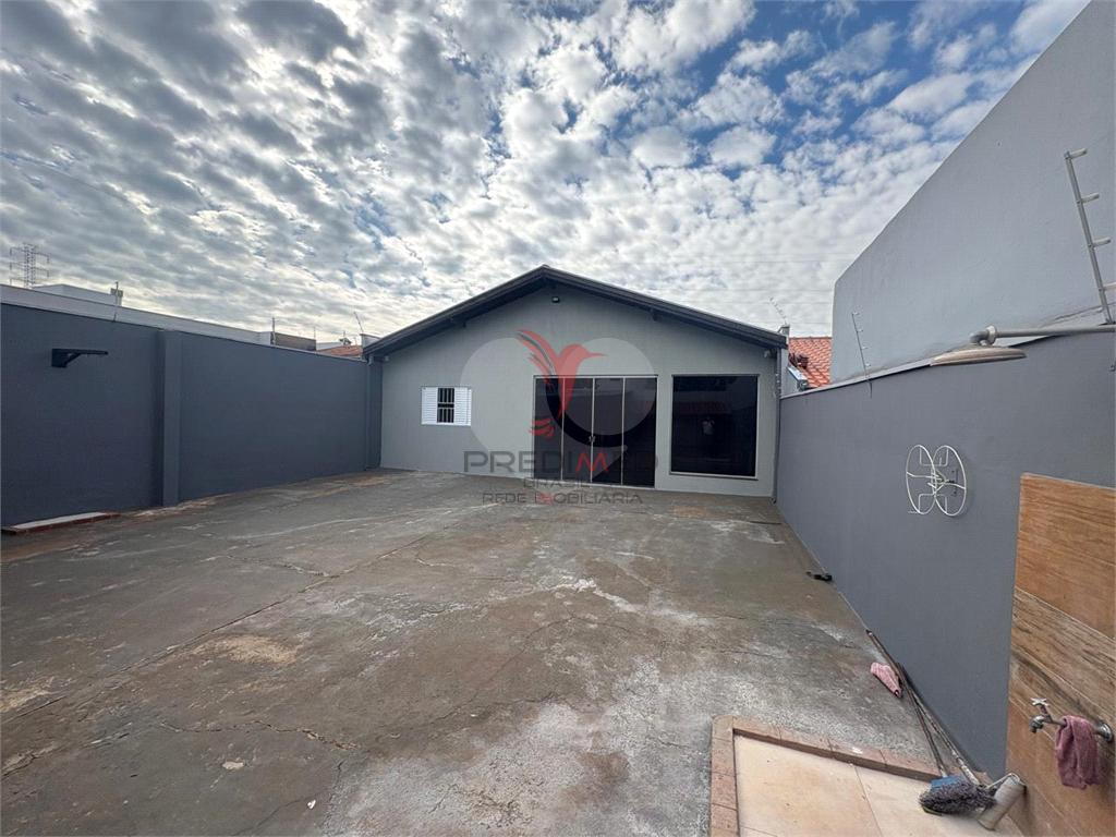 Casa de 3 quartos, 94m&sup2; no bairro Jardim Maria Luiza Iv, em Len&ccedil;&oacute;is Paulista  Lençóis Paulista - 