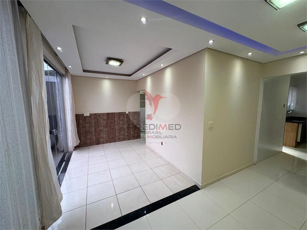 Casa de 3 quartos, 94m&sup2; no bairro Jardim Maria Luiza Iv, em Len&ccedil;&oacute;is Paulista  Lençóis Paulista - 