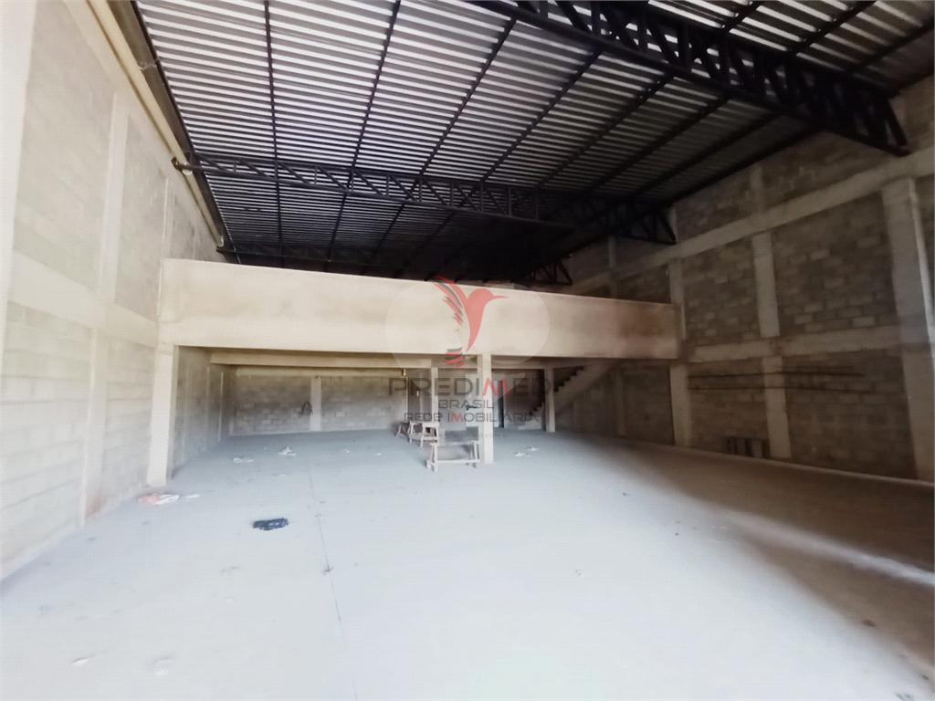 Galp&atilde;o / Dep&oacute;sito / Armaz&eacute;m de 400m&sup2; no bairro Jardim Maria Luiza Iv, em Len&ccedil;&oacute;is Paulista  Lençóis Paulista - 