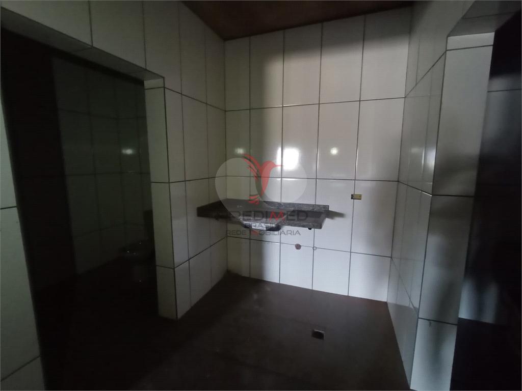 Galp&atilde;o / Dep&oacute;sito / Armaz&eacute;m de 400m&sup2; no bairro Jardim Maria Luiza Iv, em Len&ccedil;&oacute;is Paulista  Lençóis Paulista - 