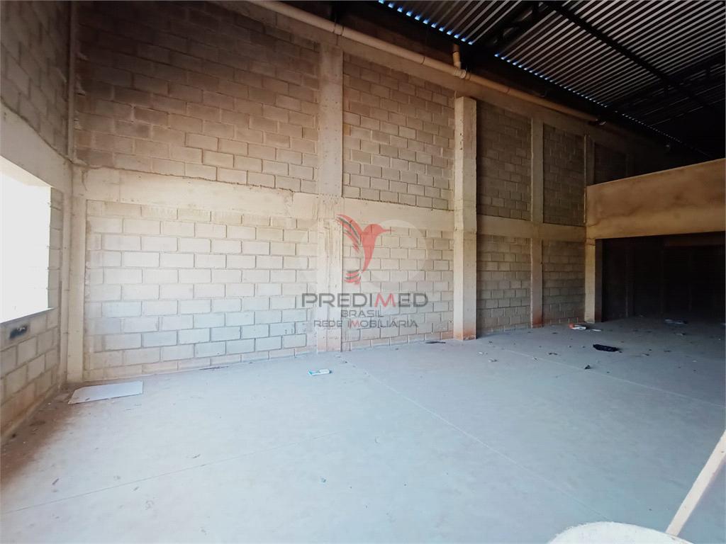 Galp&atilde;o / Dep&oacute;sito / Armaz&eacute;m de 400m&sup2; no bairro Jardim Maria Luiza Iv, em Len&ccedil;&oacute;is Paulista  Lençóis Paulista - 