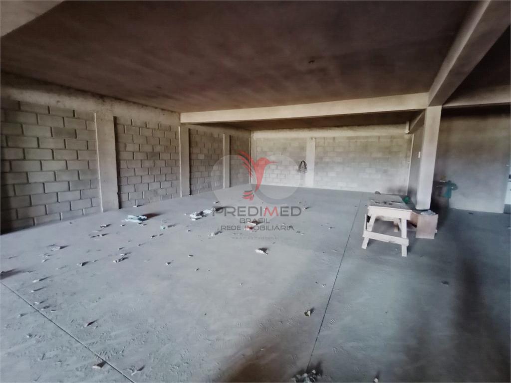 Galp&atilde;o / Dep&oacute;sito / Armaz&eacute;m de 400m&sup2; no bairro Jardim Maria Luiza Iv, em Len&ccedil;&oacute;is Paulista  Lençóis Paulista - 